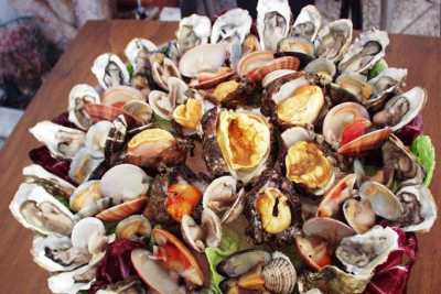 Altro che sushi, a Bari il "crudo" � da sempre un must: ecco la lista dei frutti di mare